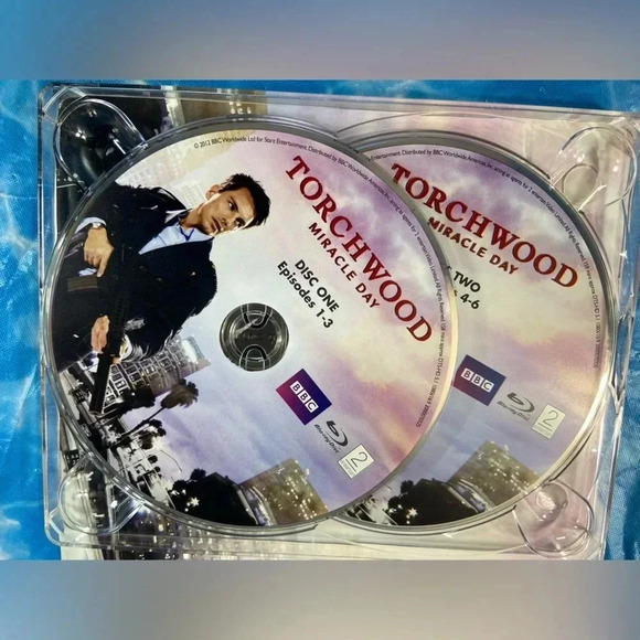 Torchwood Miracle Day - Blu  Ray 🔫⌚️🕳️❤️‍🩹 - Picture 3 of 7